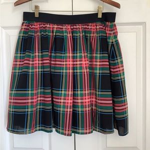 Plaid skirt extremely comfortable beautiful with black tights